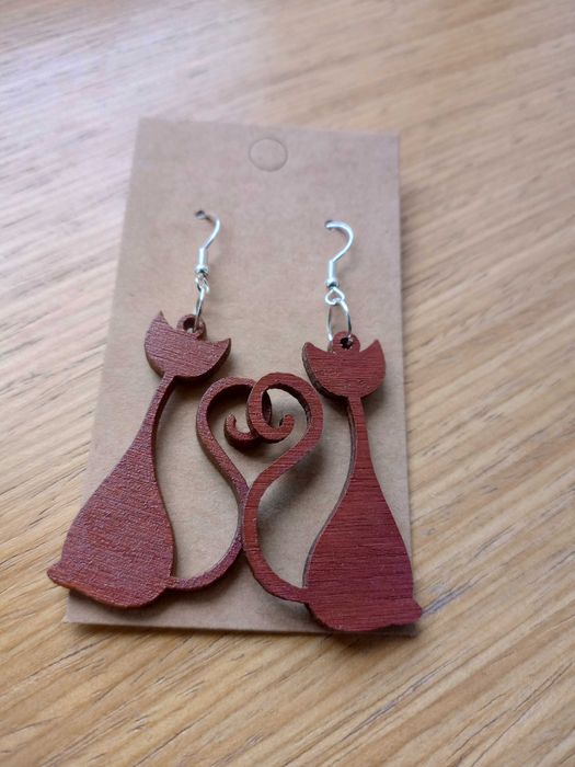 Kolczyki drewniane koty - malowane ręcznie