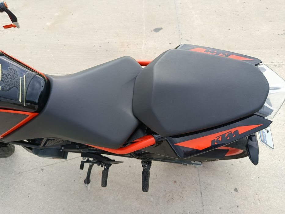 КТМ 200 DUKE ціна не сезонна,продаж срочний ,весною 3300 без торгу.