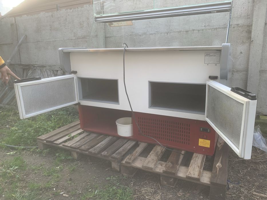 Холодильна вітрина mawi холодильник