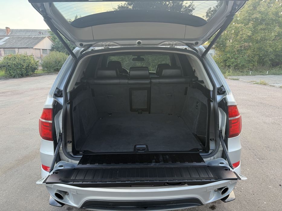 Bmw x5 2012 рік 3.0 benz