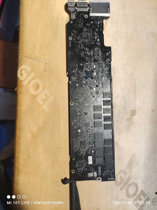 MacBook Air 2012443859998008954882