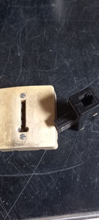 Tomada e ficha adaptadora