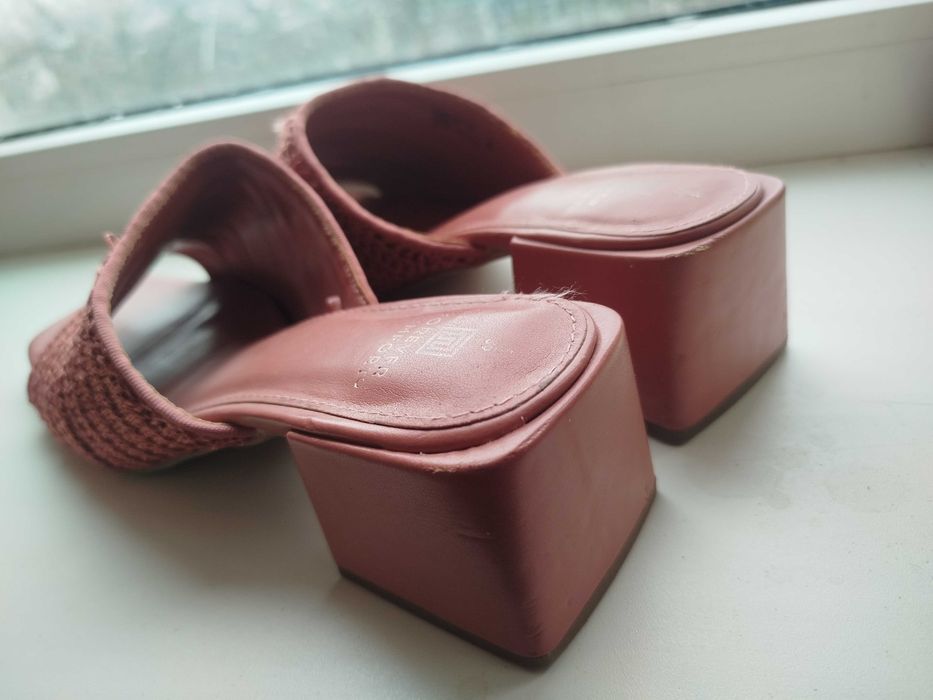 Шльопанці Next Pink Forever Comfort босоніжки широкий каблук