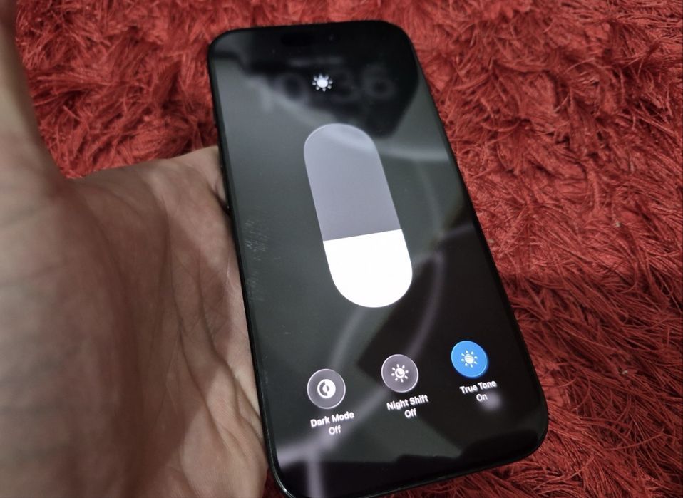 iPhone 16 pro 128 gb