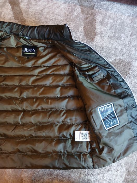Жилет  Hugo Boss р.( М) 48-50  Оригинал