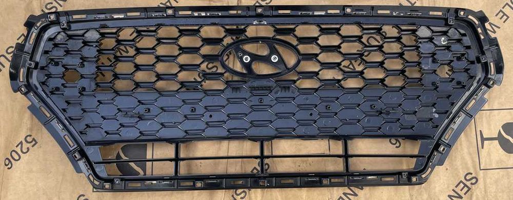 grelha frontal Hyundai I30 III . fase 1