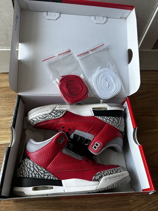 Buty Nike Air Jordan 3 retro SE red cement r. 35,5