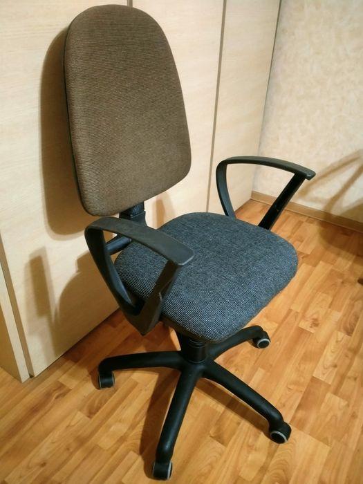 Для школьников стульчик стул компьютерный