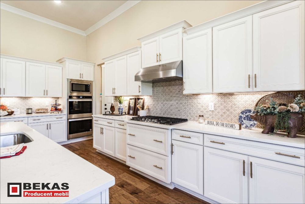 Producent Meble Kuchenne FRONTY Dąb Fronty Lakier Fornirowane BEKAS