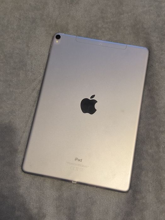 Zestaw iPad Pro 10.5 64GB (Uszkodzony) + Apple Pencil 1 + Etui