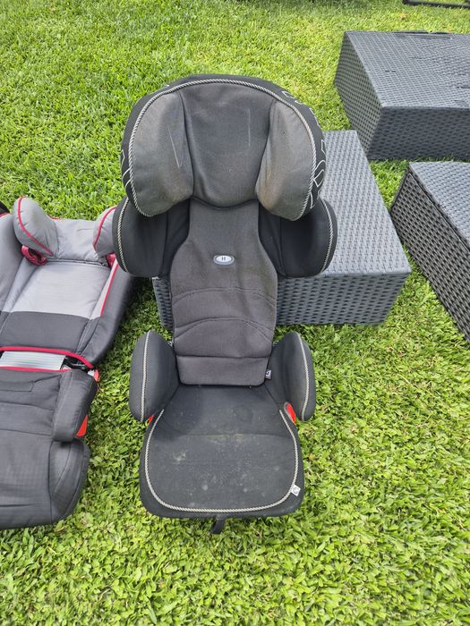 Cadeira auto oficial BMW Junior Seat (Grupo 2/3), concebida para crianças dos 15 aos 36 kg aproximadamente dos 3 aos 12 anos