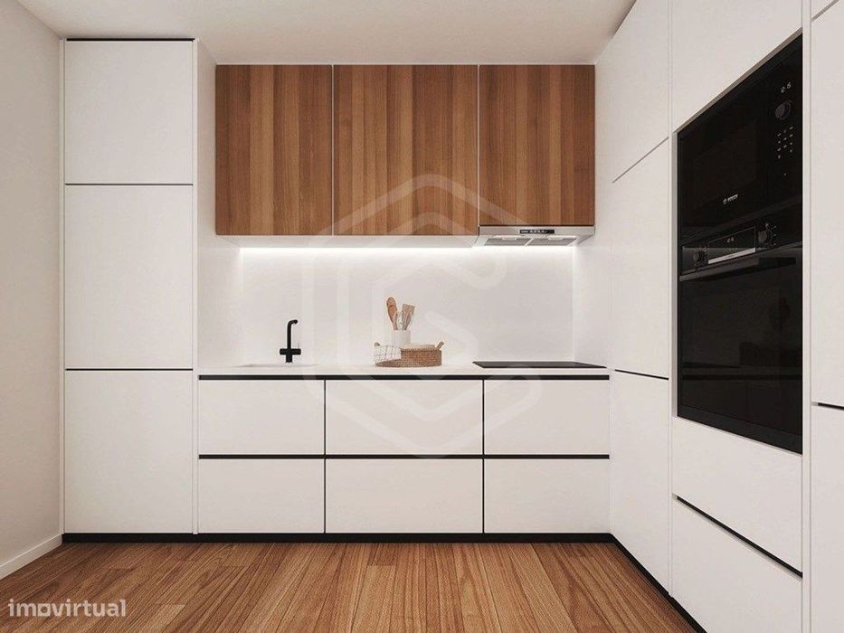2-Bedroom Apartment in the Center of Almancil