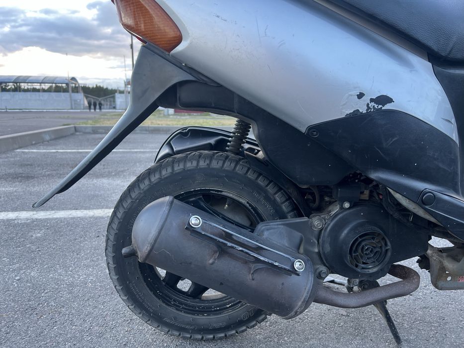 Suzuki lets 2 сірий