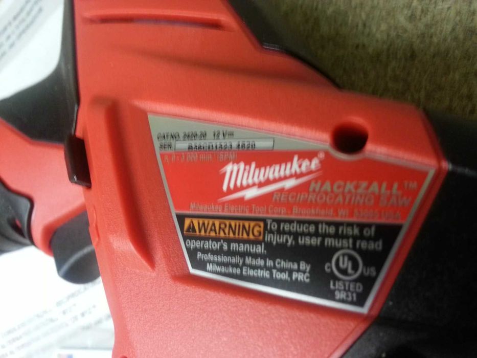 Аккумуляторная сабельная пила M12 милуоки Milwaukee 2420-20 (каркас)