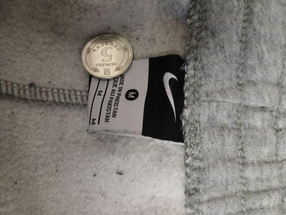 Широкі спортивні штани Nike