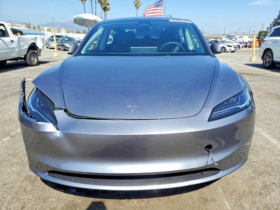 Tesla Model 3 2025