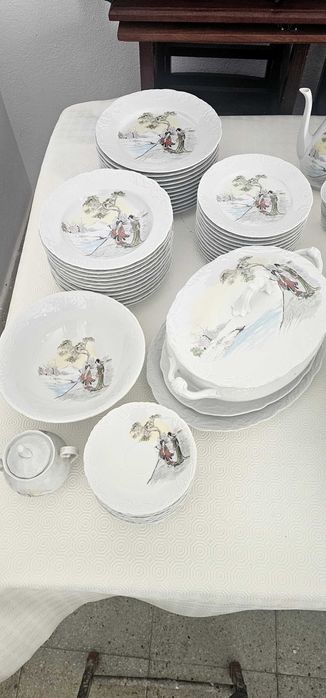 Serviço de jantar SPAL de 64 peças