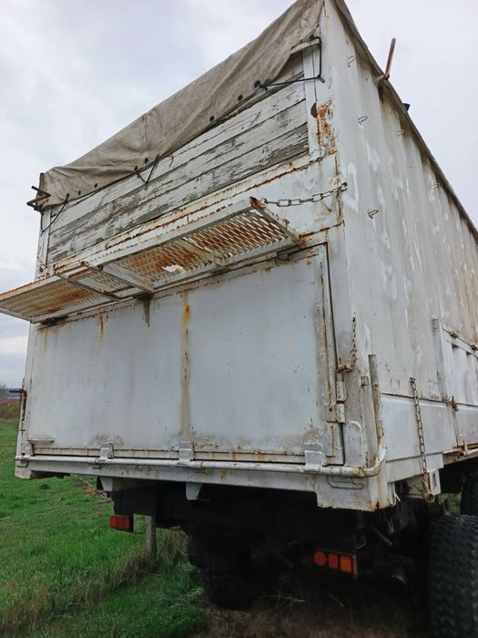 Продаю прицеп 2 птс9 до трактора т150
