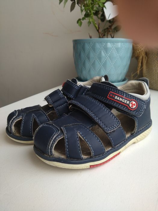 Sandały rozm. 25