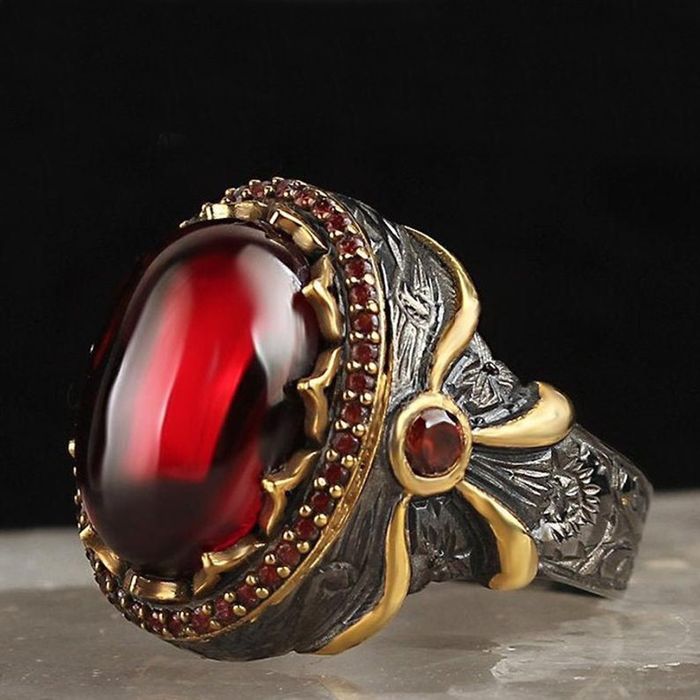 Классическое кольцо для мужчин иженьщин р.13.