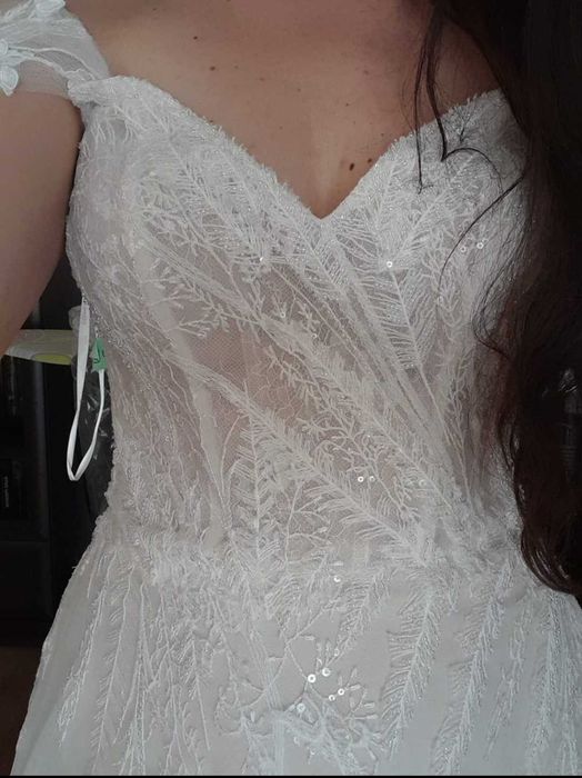 niepowtarzalna suknia ślubna kwiaty, łąka +welon!