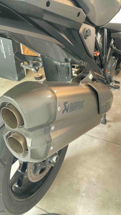 KTM 1290 de garagem semi-nova