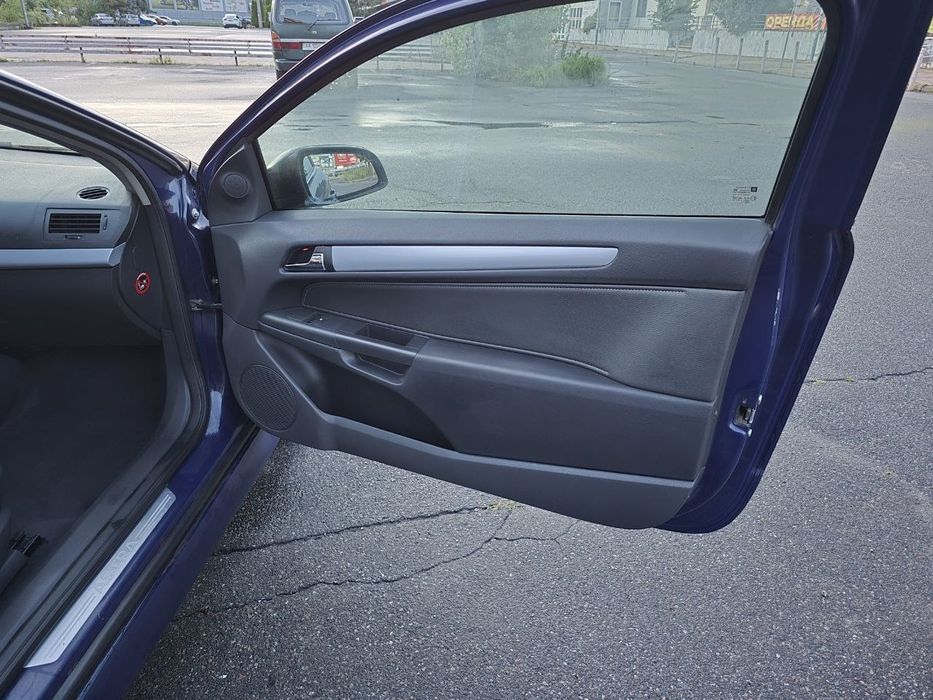 Продам Opel Astra H  в отличном состоянии