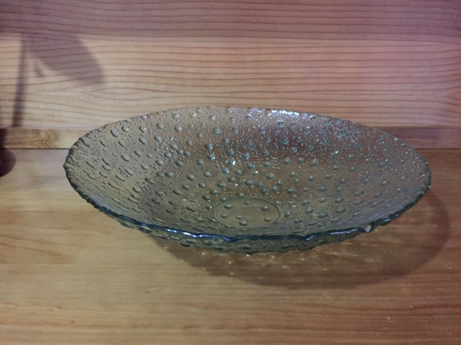 Peça de decoração transparente