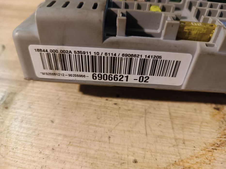 CAIXA DE FUSIVEIS BMW SERIE 1 / 3 E81 E87 E90 6906621