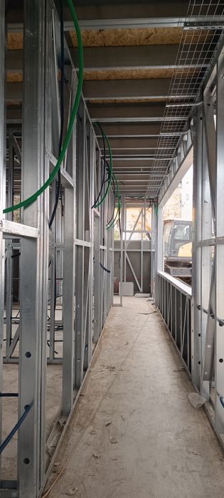Moradias e pavilhões em LSF - Construção Civil