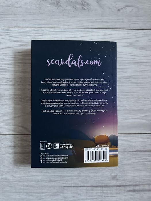 Scandals.com wydawnictwo niezwykłe