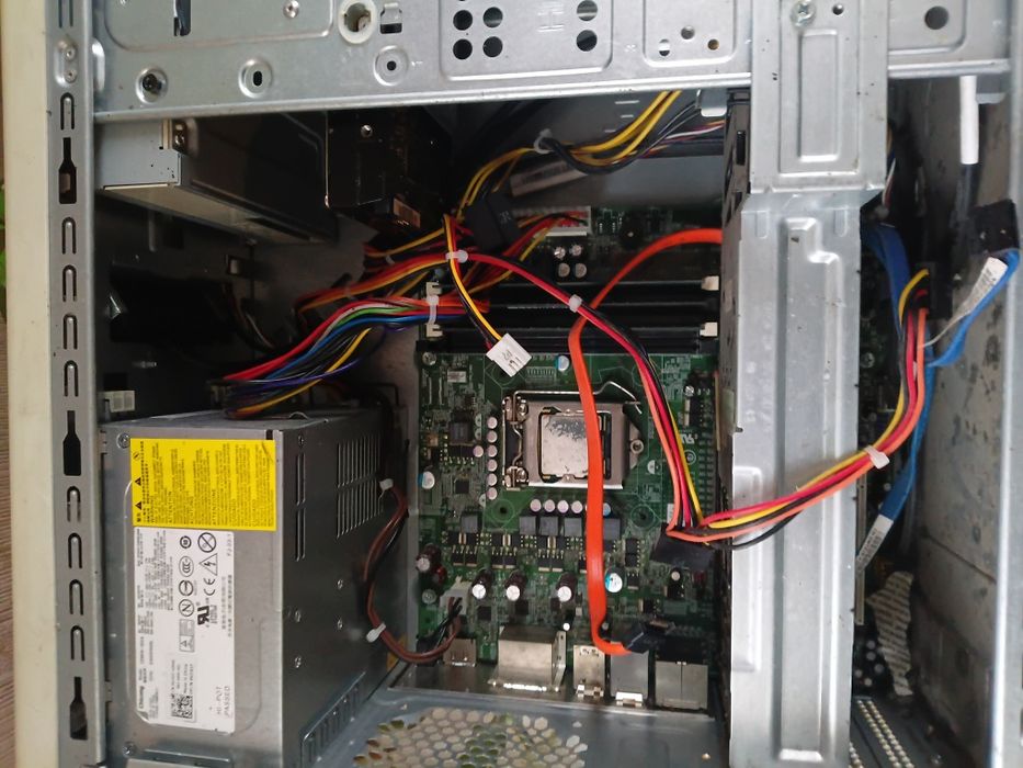 Компьютер DELL без жорсткого диска