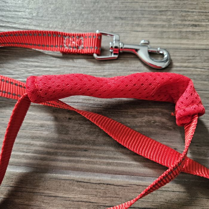 Поводок для животных 140 см со светоотражателем