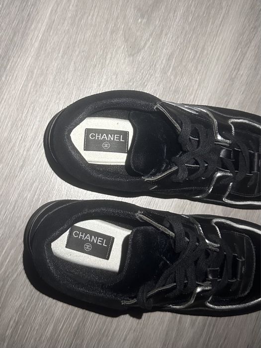Ténis Chanel Veludo