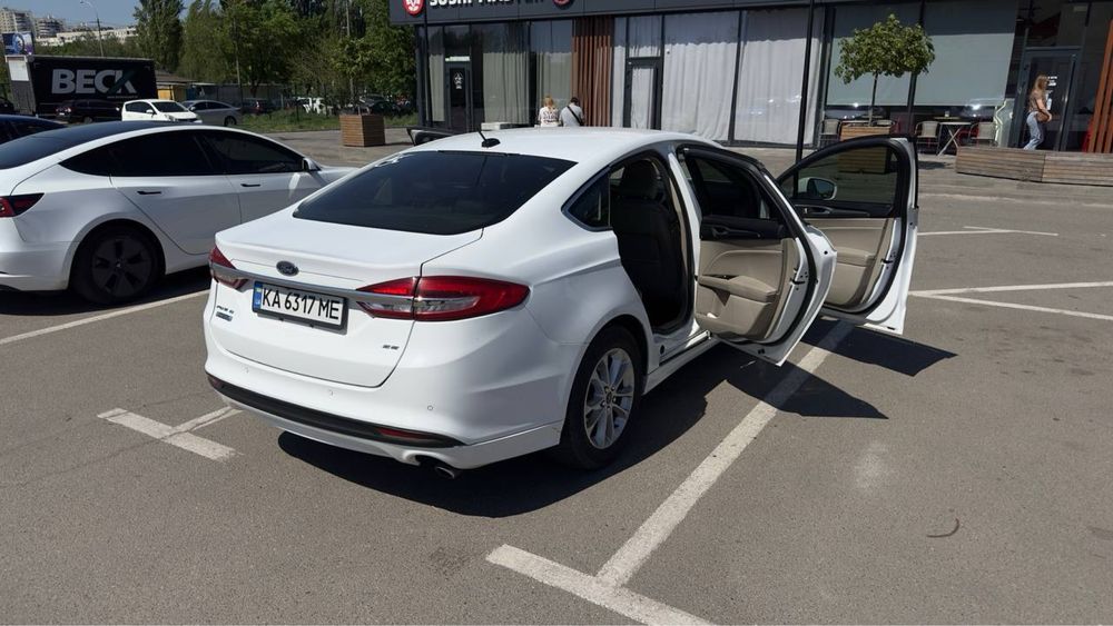 Ford Fusion Hybrid Plug-in