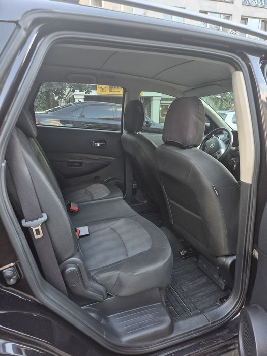 Продам Nissan Qashqai+2