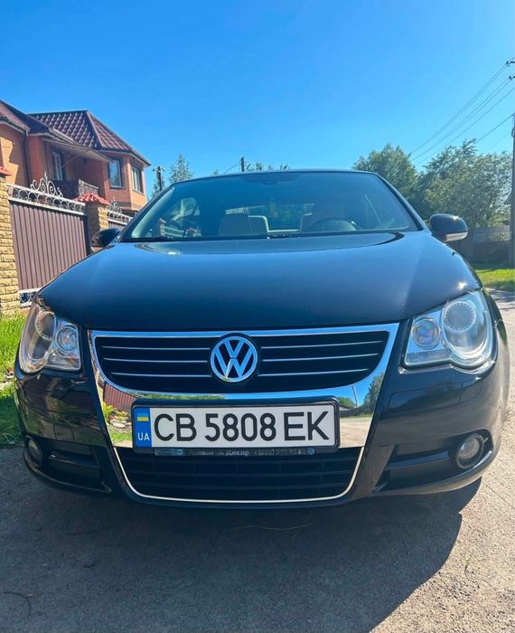 Автомобіль Volkswagen EOS