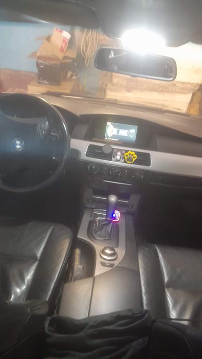 БМВ е61. 2.5д. автомат.