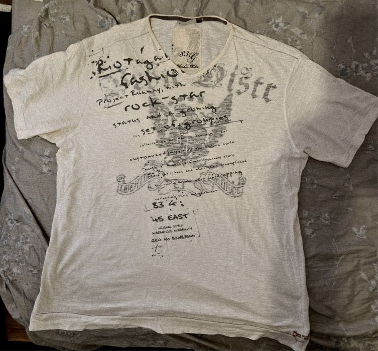 T shirt polos novo 3xl so 3 eur
Para desocupar apenas 3 eur por unidad