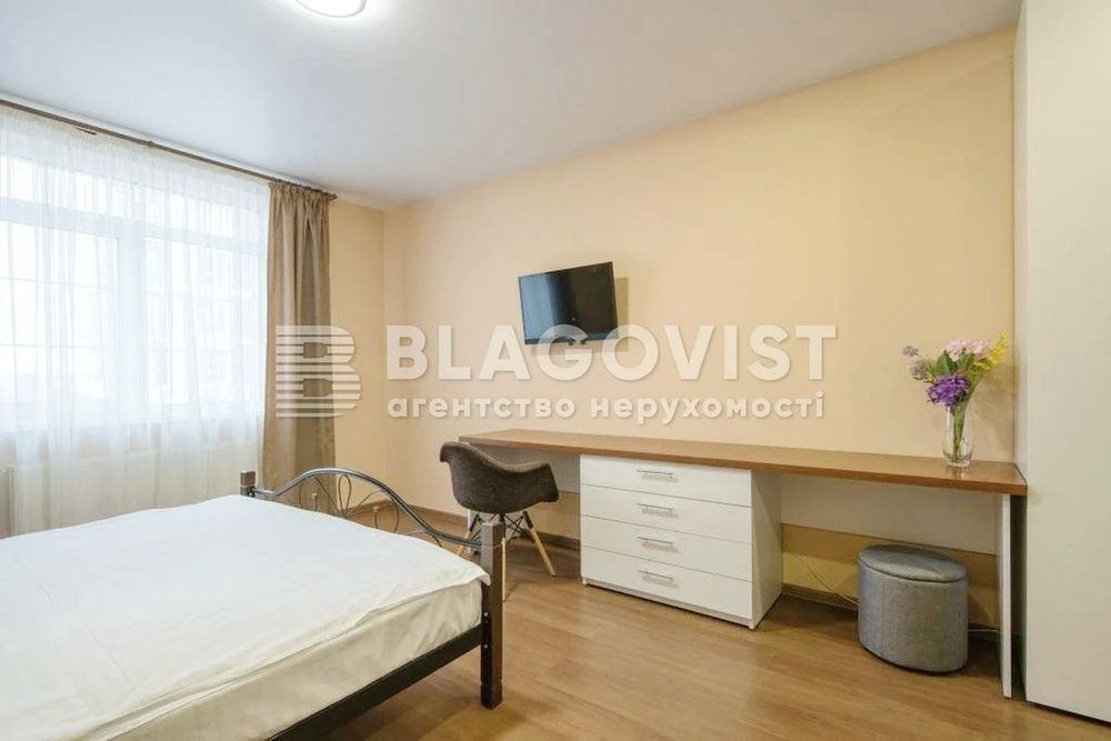 Продам 1-кімнатну квартиру Київ Максимовича ЖК Нова Англія