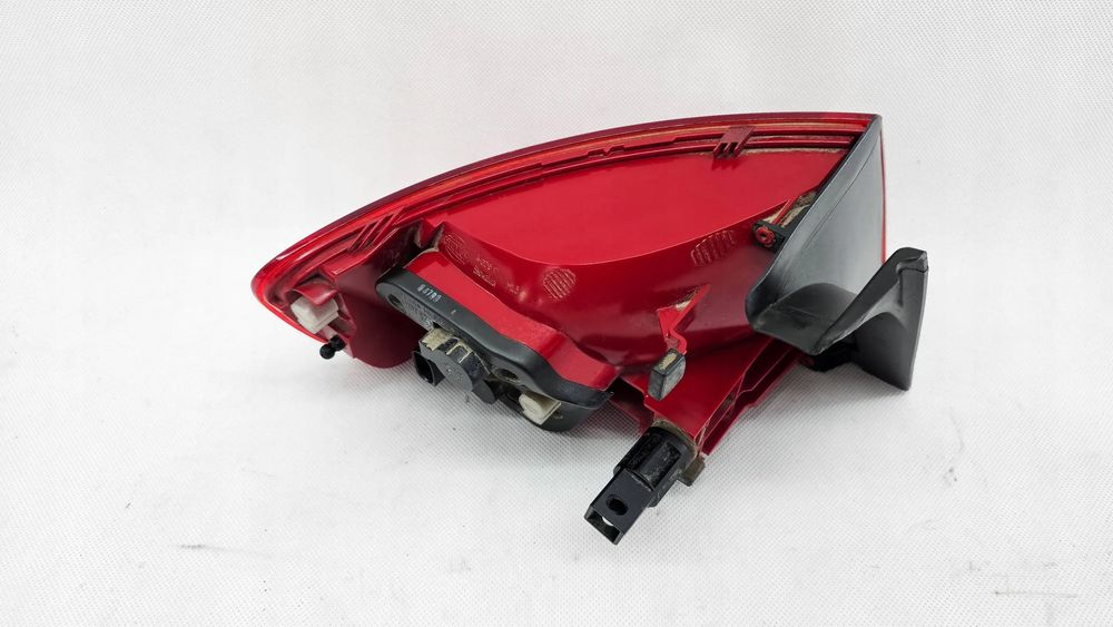 audi a4 s4 b8 8k sedan lampa tył tylna prawa