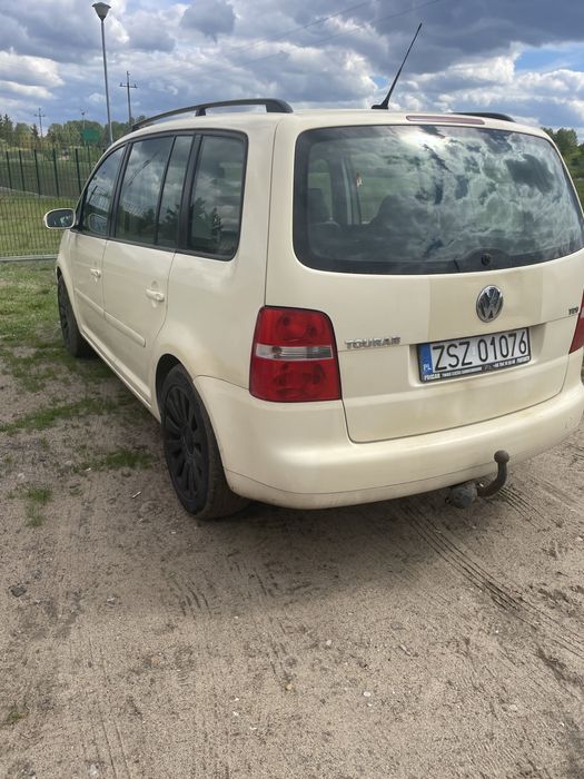 Volkswagen Touran 2006 rok1.9 tdi 105 km