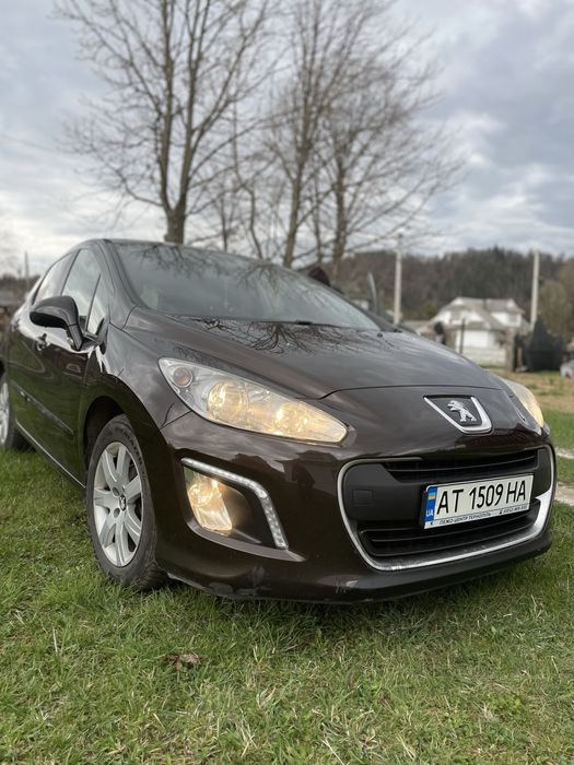 Peugeot 308 2011 р рейстал