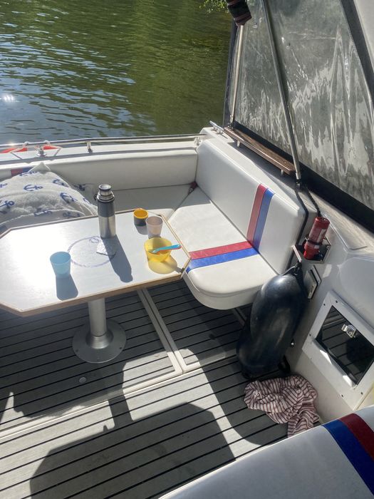 Jacht łódz motorowa century mirada nie bayliner + przyczepa