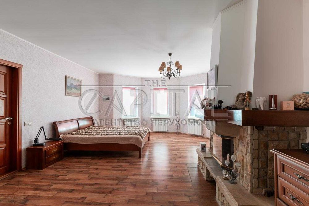 Продаж будинку 270 м Осокорки — 3 поверхи, 5 соток, готовий для життя