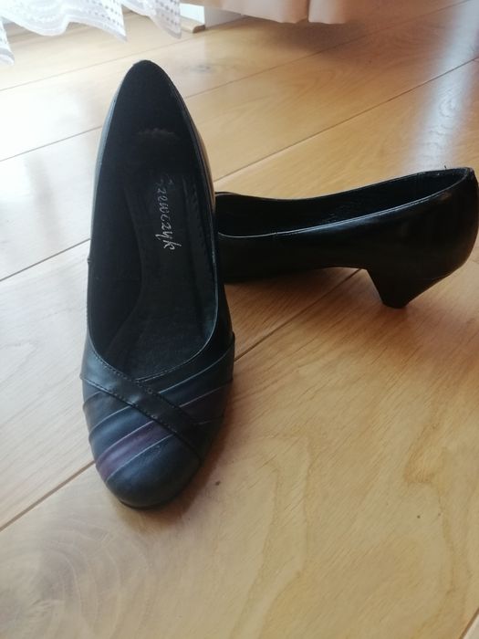 Buty skórzane czółenka damskie Szewszyk rozm 39