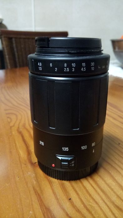 Objectiva Tamron 210-80
