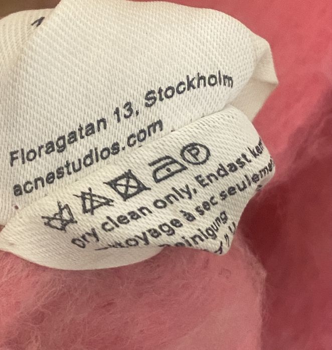 продам оригинальный розовый шарф Acne Studios (альпака, Италия)