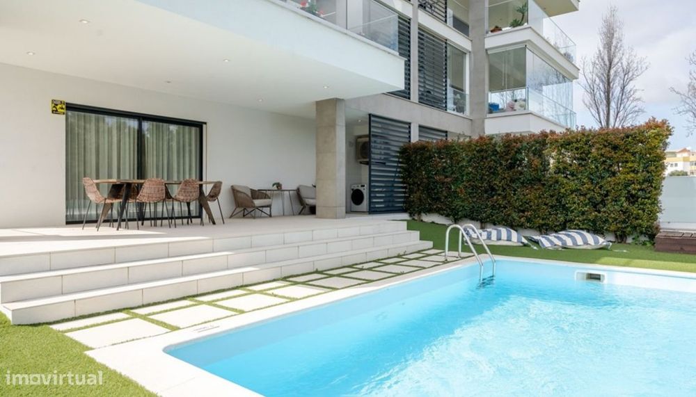 Fantástico Apartamento T3 com piscina para venda em Portimão, Algarv