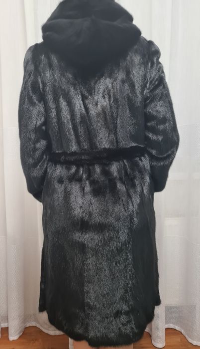 Продам норковую  шубу